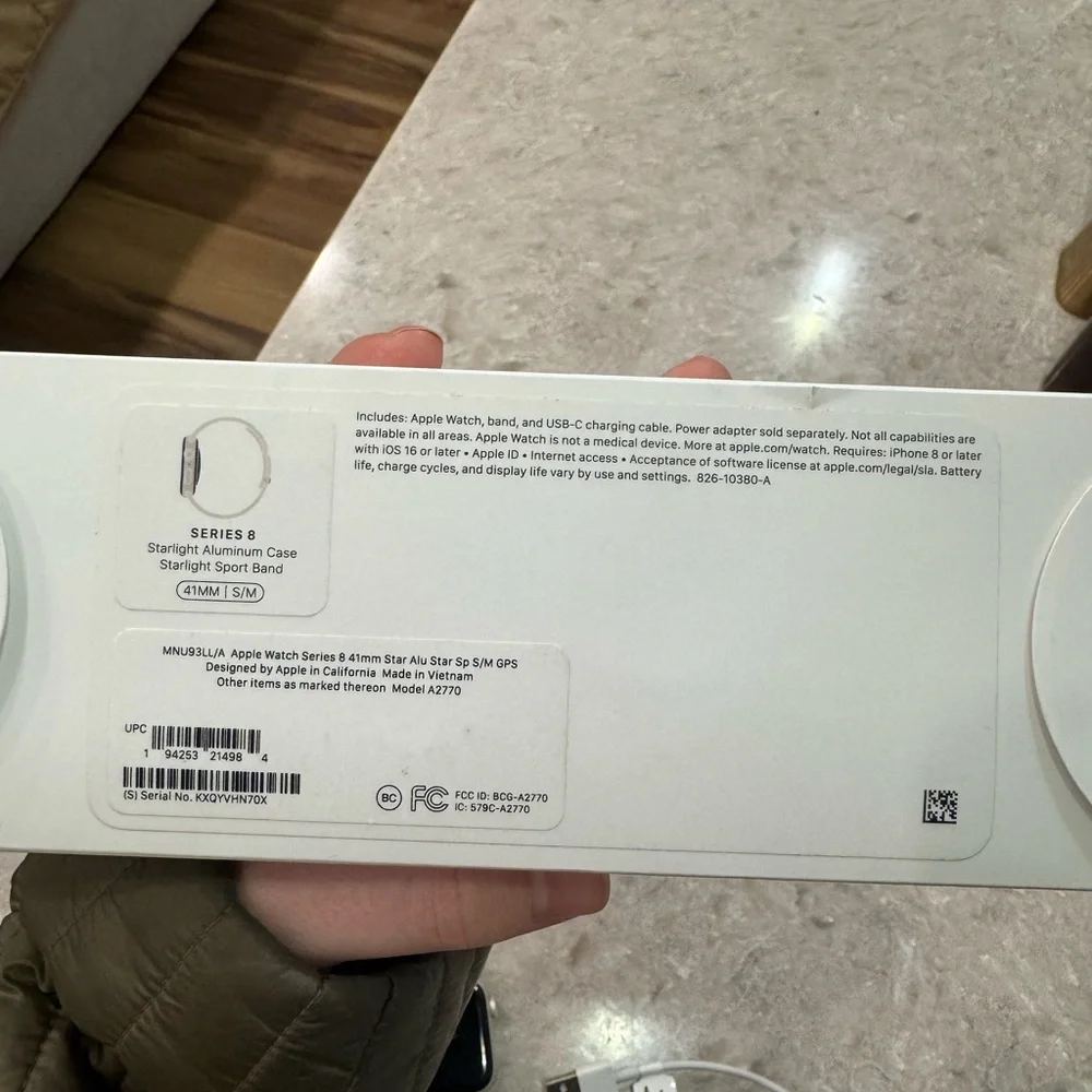 Apple Watch Series 8 41mm Starlight Aluminum Case Sport Band S/M GPS